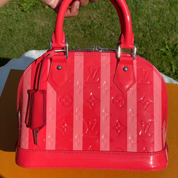 COPY - LV alma BB red vernis rayunes - Picture 3 of 16